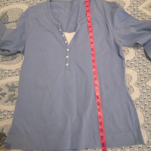 3/$20 Woolworths v-neck top - Picture 10 of 10
